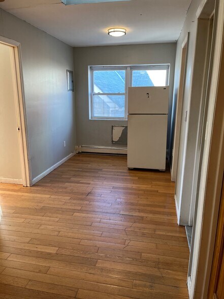 Building Photo - 2732 12th St