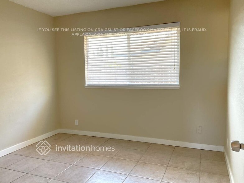 Building Photo - 516 Fortuna Dr