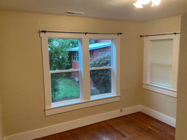 Building Photo - 3056-04 - MSF Properties