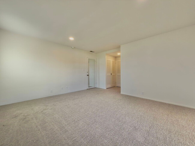 Building Photo - 2603 Phelan Ln