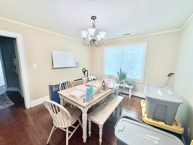 Building Photo - 266 Riggs Dr