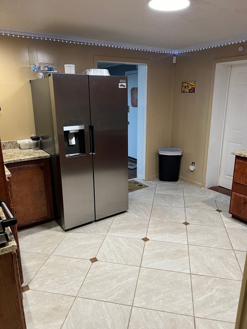 Building Photo - 112 Bon View Dr