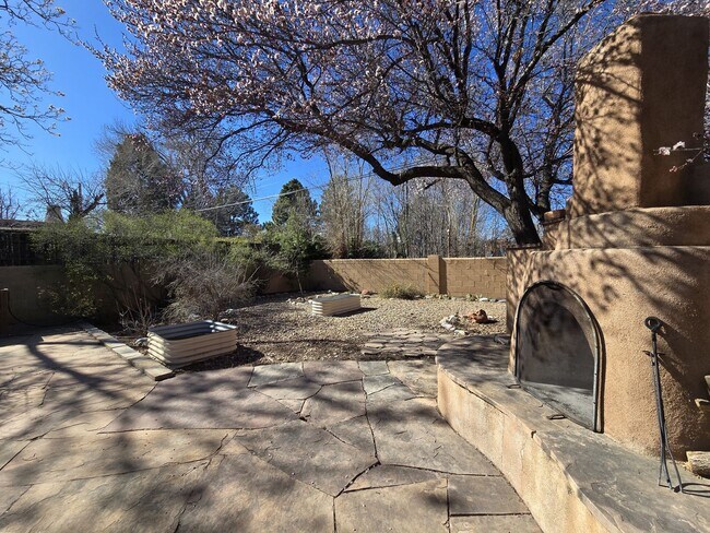 Building Photo - 1823 Tewa Rd