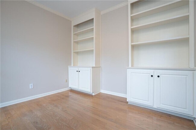 Building Photo - 2104 Jockey Hollow Dr NW