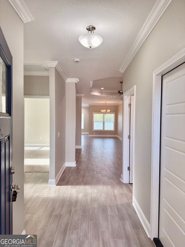 Building Photo - 142 The Villas Wy