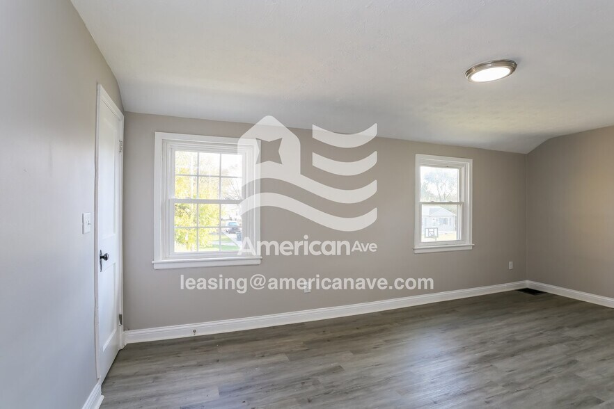 Building Photo - 701 Northview Ave