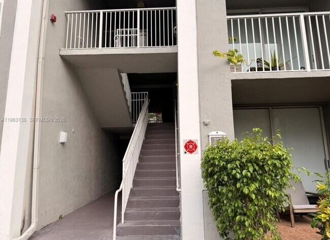 Building Photo - 777 SW 111th Way