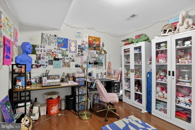 Building Photo - 1228 N 25th St