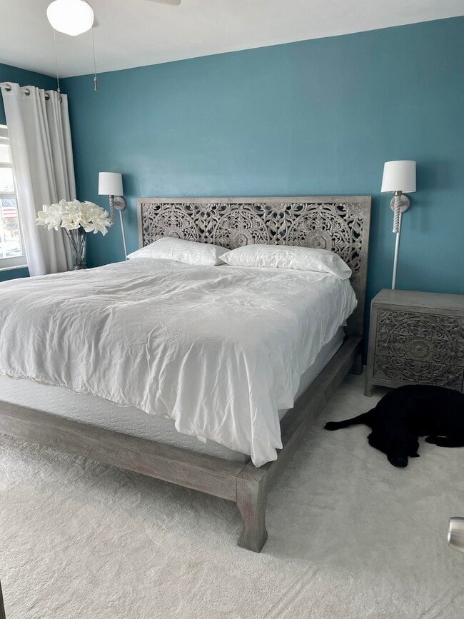 Building Photo - 1850 S Ocean Dr