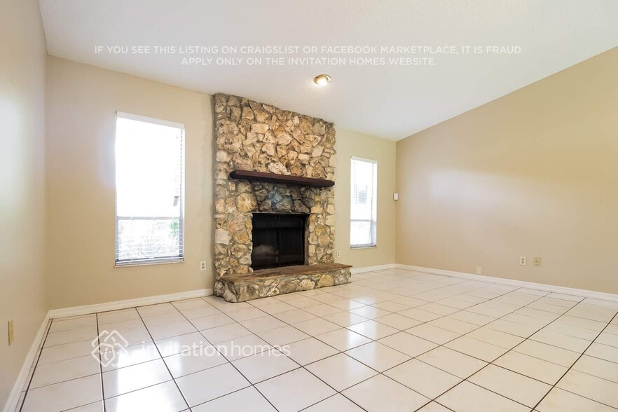 Building Photo - 102 Leyburn Pl