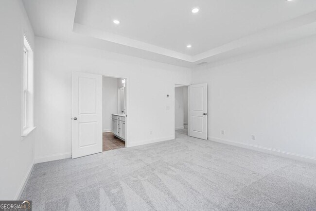 Building Photo - 3372 Burkston Pl