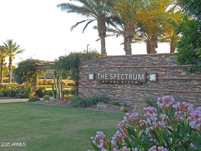 Building Photo - 2751 S Southwind Dr