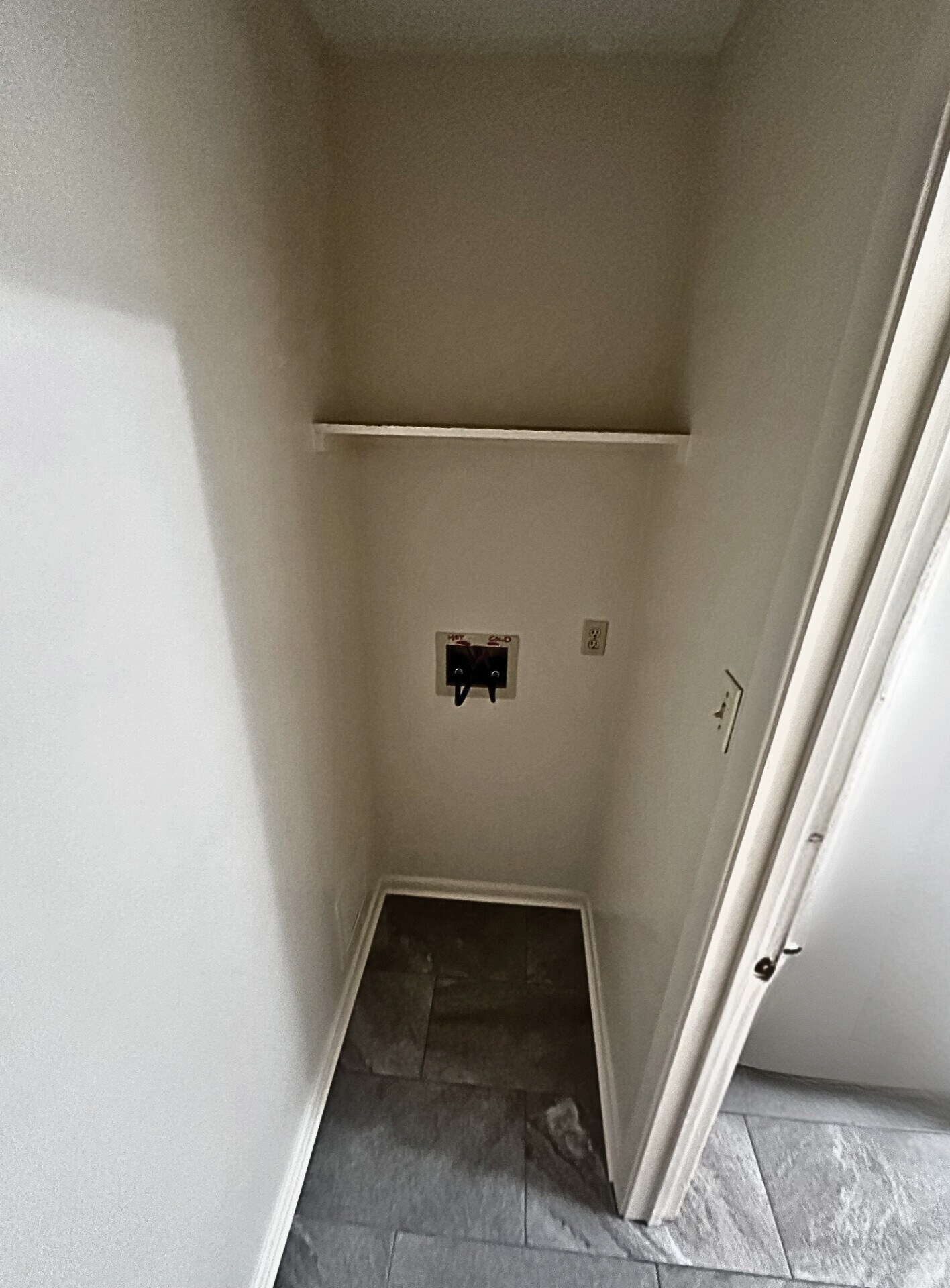 Building Photo - 111 Mallard Dr