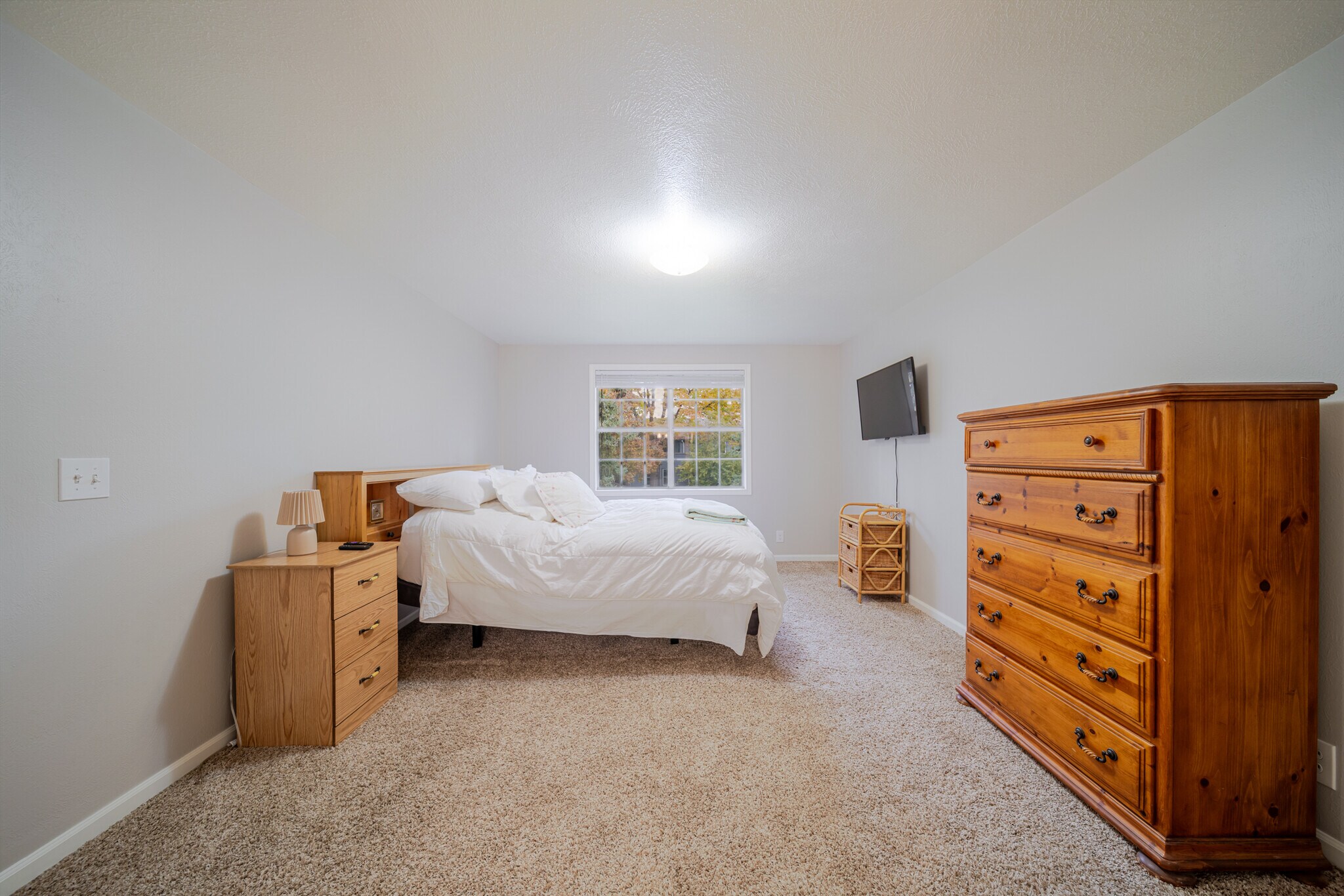 Building Photo - 3124 S Falling Brook Ln