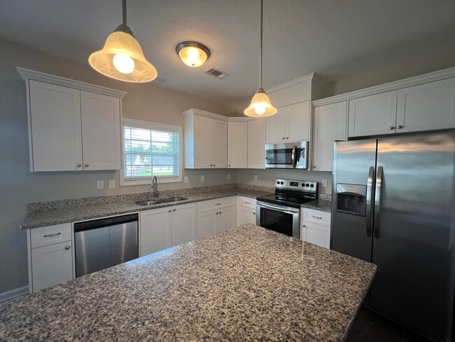 Building Photo - 4017 Pensacola Way