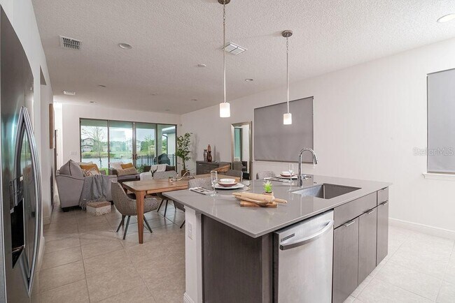 Building Photo - 7508 Wing Span Wy