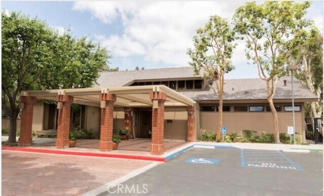 Building Photo - 13 Glorieta