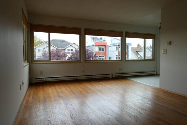 Interior Photo - Glen Ellyn