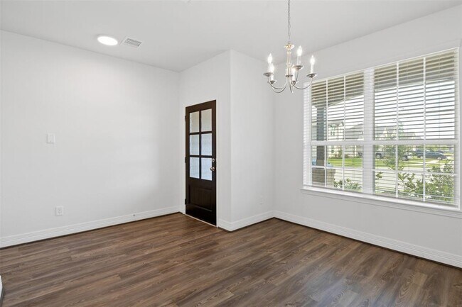 Building Photo - 3307 Avary River Ln