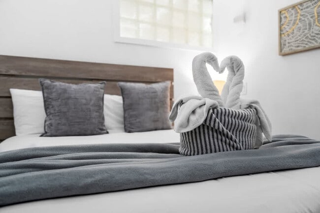 Building Photo - 19370 Collins Ave