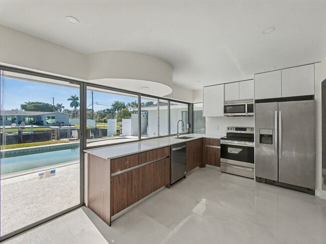 Building Photo - 1940 NW 32nd St