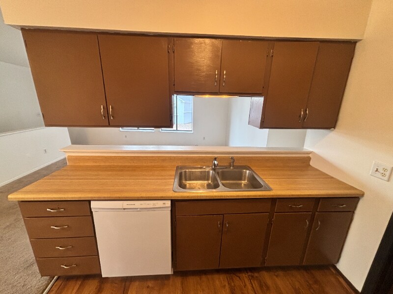 Building Photo - 7640 Timbercreek Ct