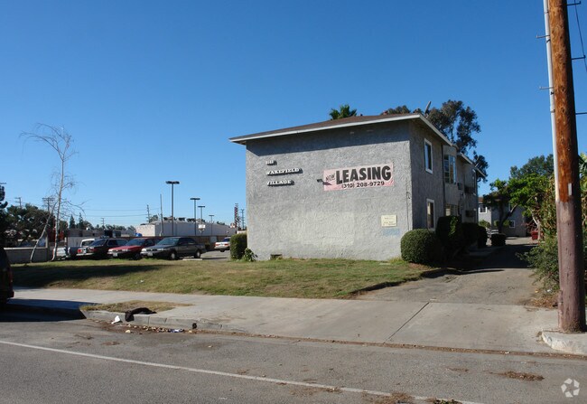 Building Photo - Wakefield Village