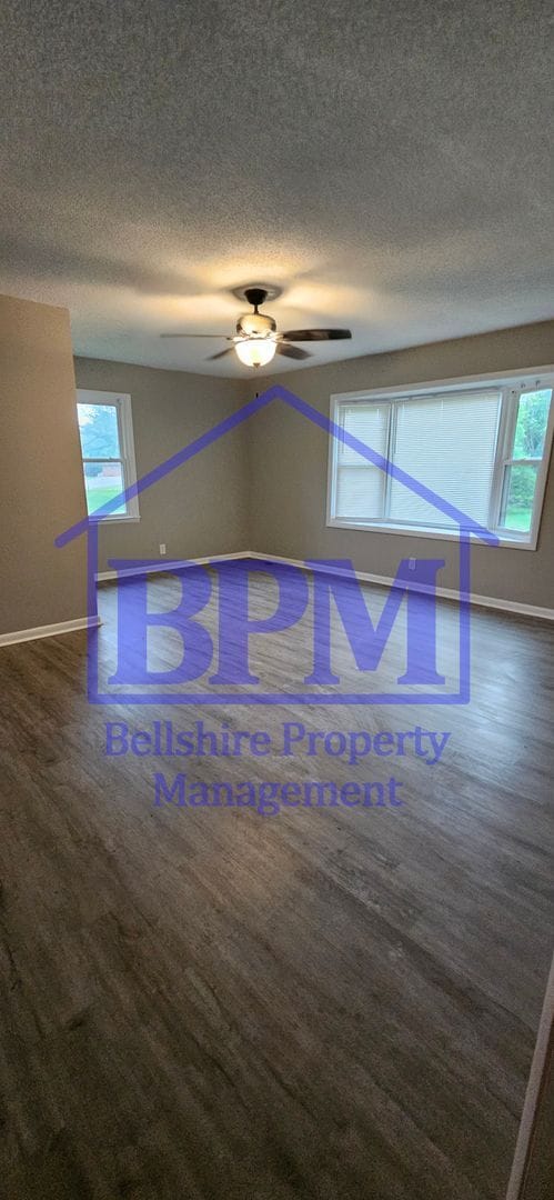 Building Photo - Spacious 4 Bed, 2 Bath Home in Nashville –...
