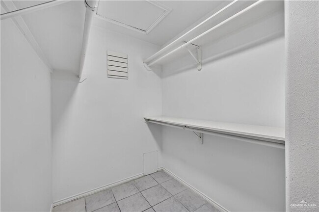 Building Photo - 3302 N Cognac Dr