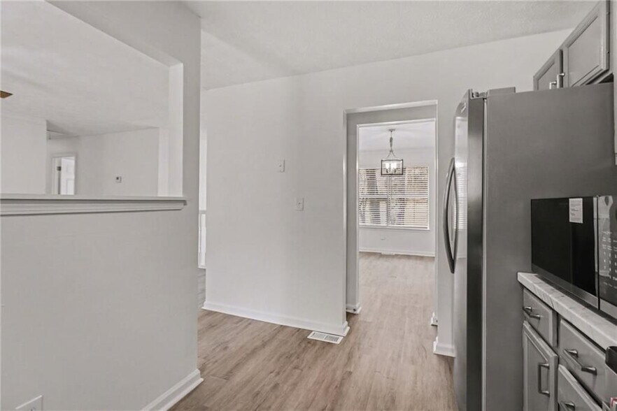 Building Photo - 7797 Mountain Creek Way