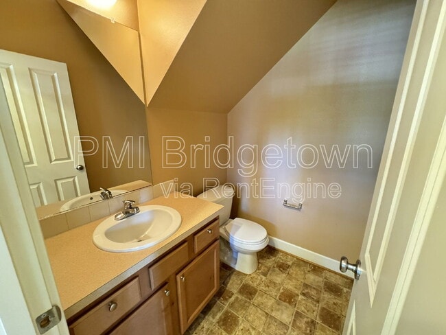 Building Photo - 4944 N Hudson St