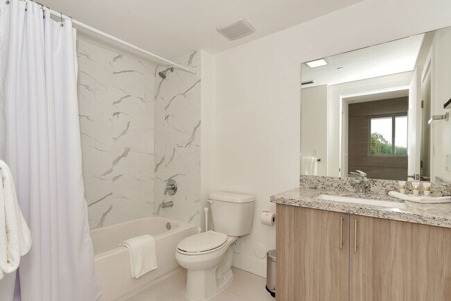 Building Photo - 1710 SW 27th Ave