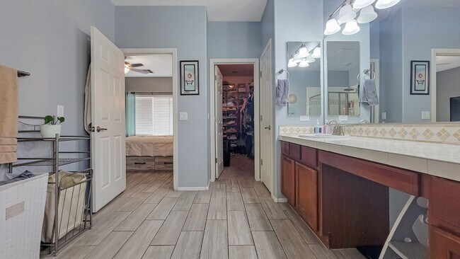 Building Photo - Gorgeous Home with Master Bedroom Downstairs!