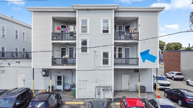 Building Photo - 423 Park Ave