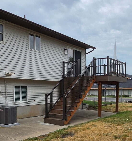 Building Photo - 386 W 1125 N