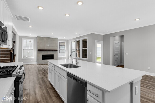 Building Photo - 2228 W 171st St