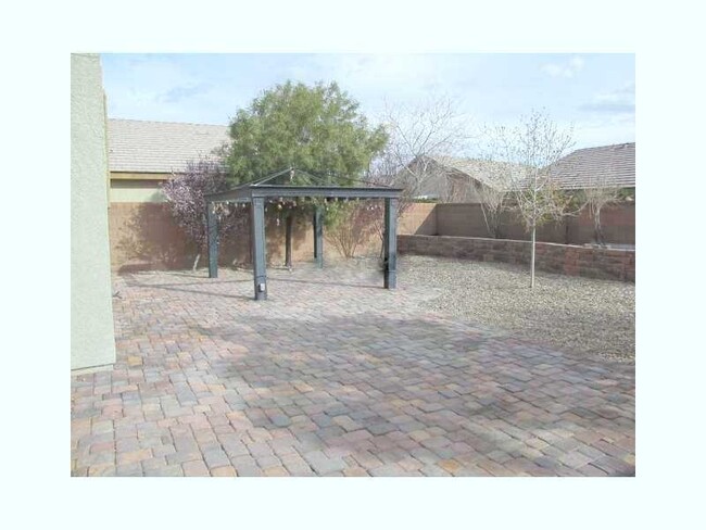 Building Photo - Beautiful 1 Story Home in Gated Community