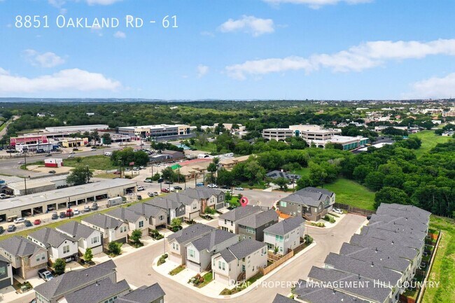 Building Photo - 8851 Oakland Rd