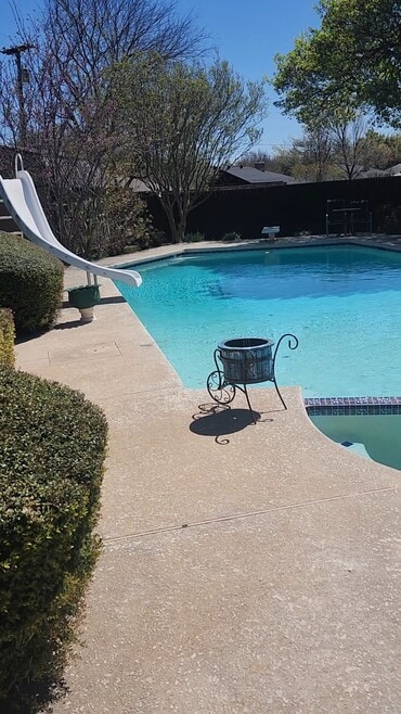 Building Photo - 512 N Hampton Rd