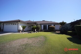 Building Photo - 3 Bedroom Home Located in Rosedale Area!