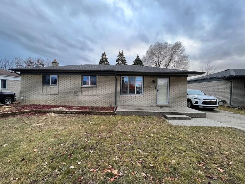 Primary Photo - 13444 Melanie Dr