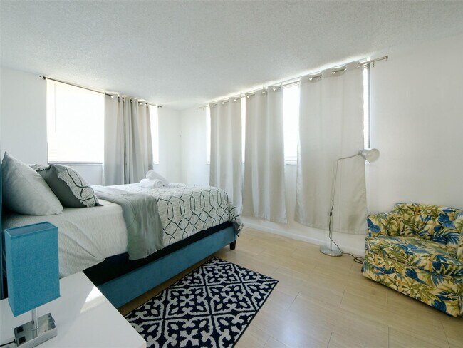 Building Photo - 1920 N Congress Ave