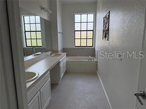 Building Photo - 1550 Portofino Meadows Blvd