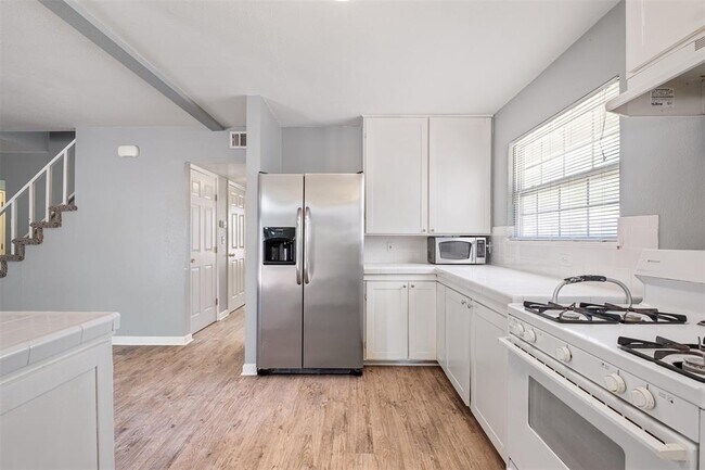 Building Photo - 5504 Coventry Ln