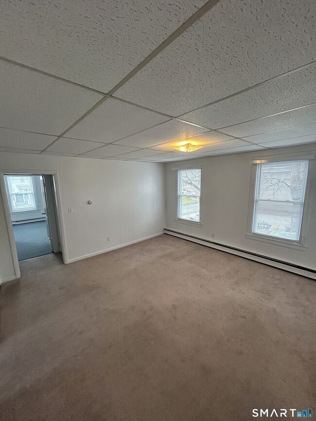 Building Photo - 73 Peck St