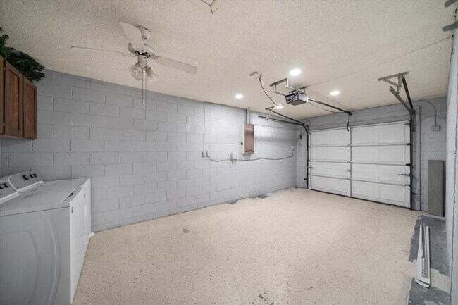 Building Photo - 5726 Ridgestone Dr