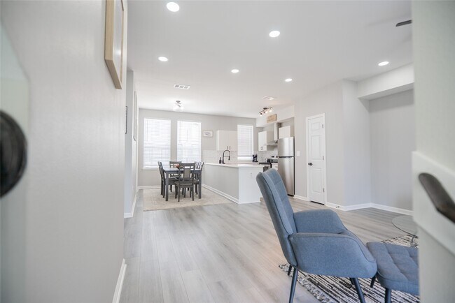 Building Photo - 2519 Washington St