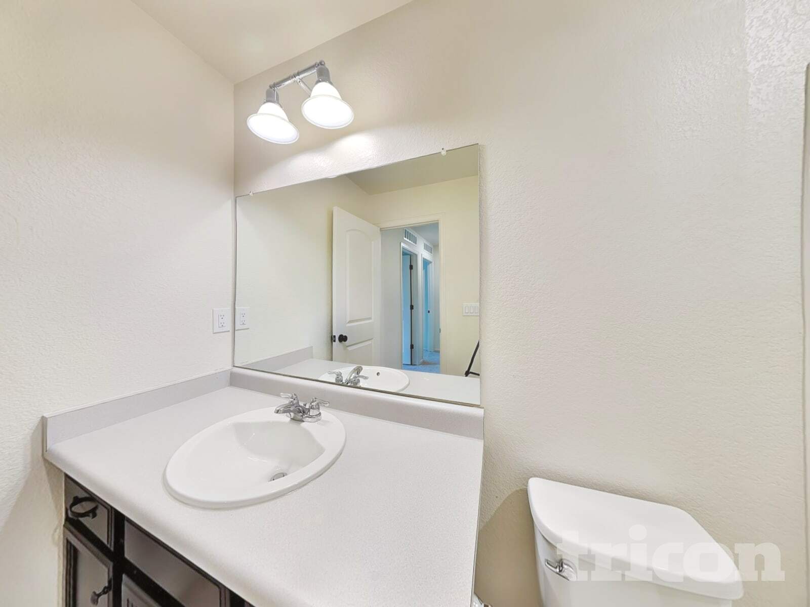 Building Photo - 21895 E Radcliff Cir