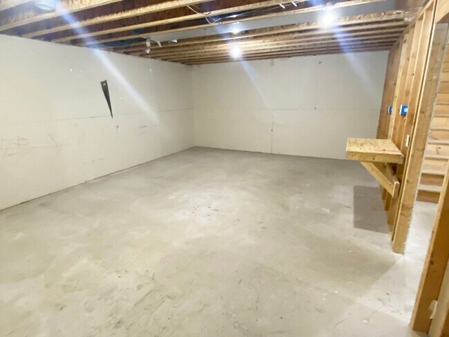 Building Photo - 2-Bedroom, 1-Bath Ranch Style Home - ADA C...