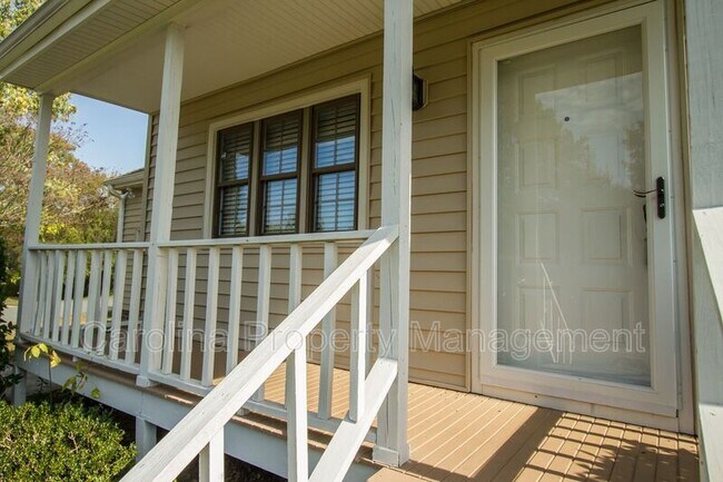 Building Photo - 11722 Carmel Lakes Dr